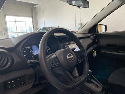 2024 Nissan Kicks S Xtronic CVT