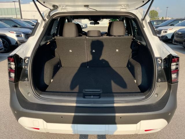 2025 Nissan Kicks SV FWD