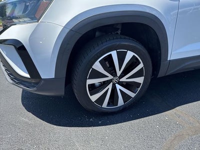 2023 Volkswagen Taos 1.5T SE