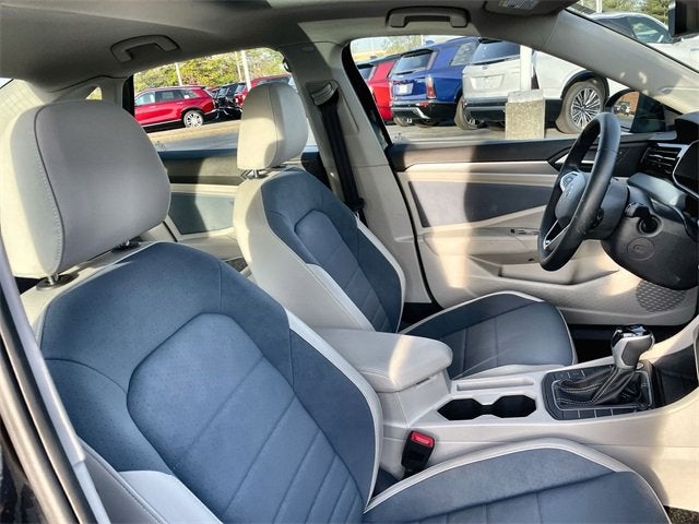 2025 Volkswagen Jetta SE