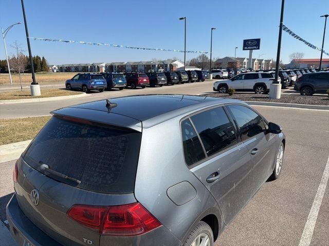 2015 Volkswagen Golf TDI SE 4-Door