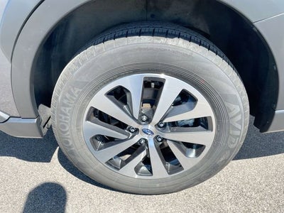 2025 Subaru Outback BLACK