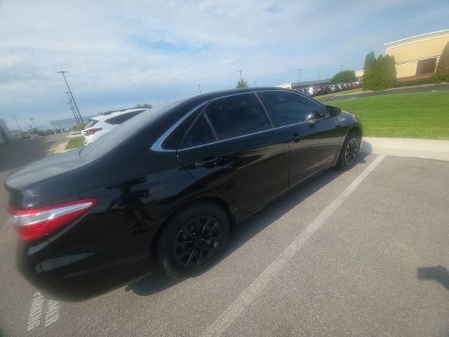 2016 Toyota Camry Hybrid LE