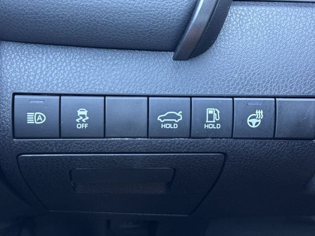 2020 Toyota Camry XSE AWD