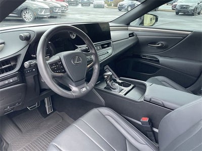 2023 Lexus ES 350 F SPORT Handling