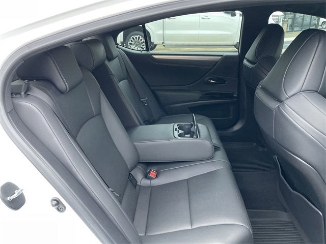 2023 Lexus ES 350 F SPORT Handling