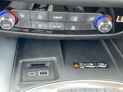 2022 Buick Enclave Essence
