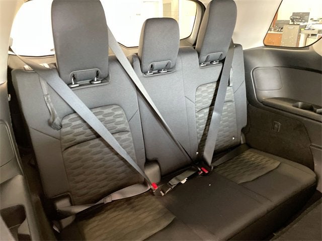 2025 Nissan Pathfinder S