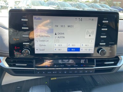 2023 Toyota Sienna Platinum