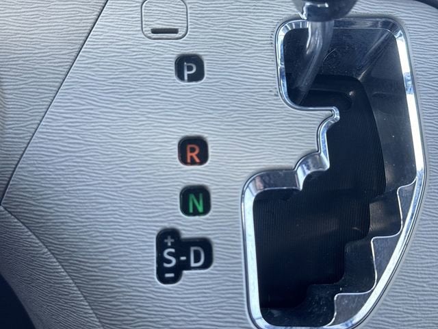 2012 Toyota Sienna LE V6 8 Passenger