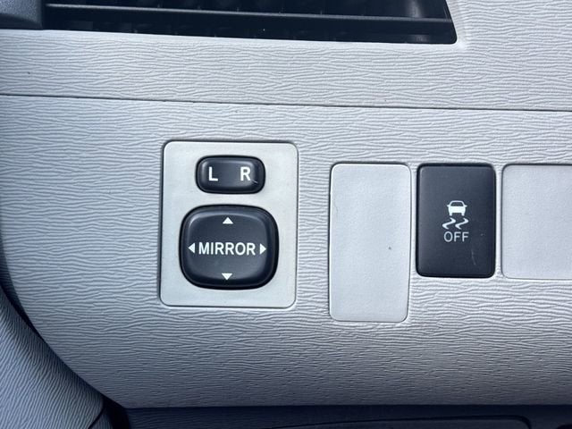 2012 Toyota Sienna LE V6 8 Passenger
