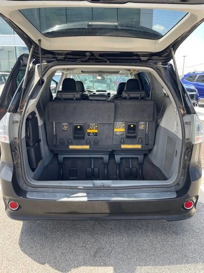 2011 Toyota Sienna SE