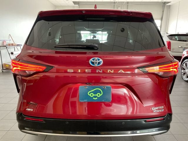 2024 Toyota Sienna Limited