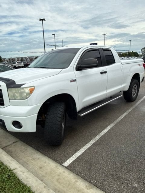 2013 Toyota Tundra Grade 5.7L V8