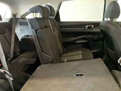 2025 Kia Sorento LX
