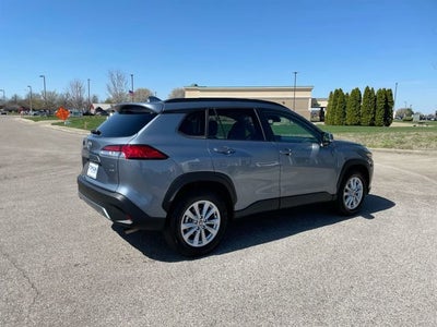 2024 Toyota Corolla Cross LE