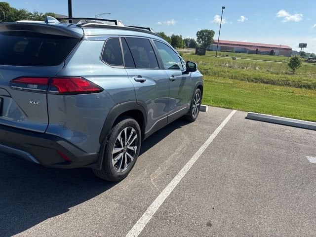 2024 Toyota Corolla Cross XLE