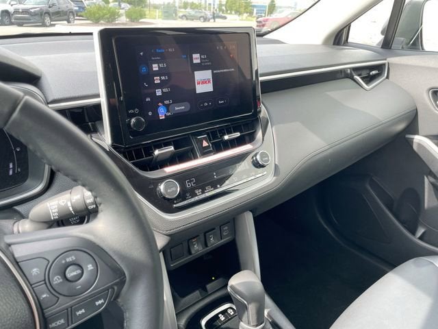 2025 Toyota Corolla Cross XLE