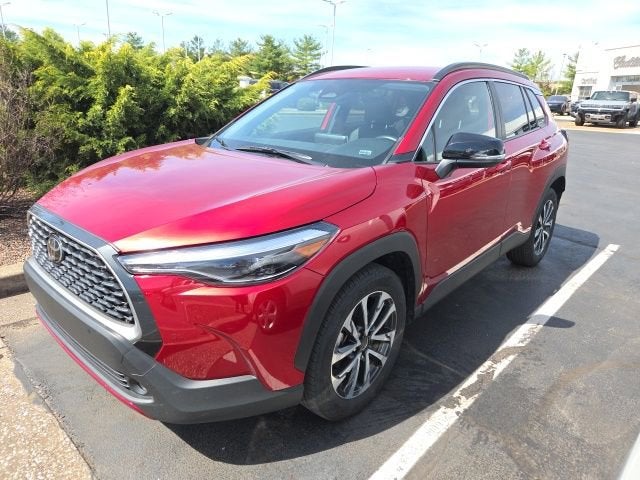 2025 Toyota Corolla Cross XLE