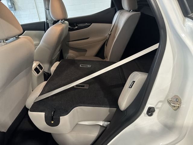 2021 Nissan Rogue Sport SV FWD Xtronic CVT