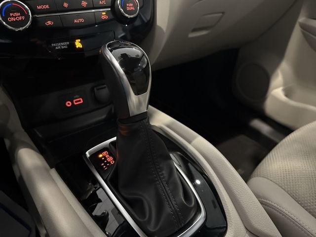 2021 Nissan Rogue Sport SV FWD Xtronic CVT