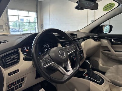 2021 Nissan Rogue Sport SV FWD Xtronic CVT