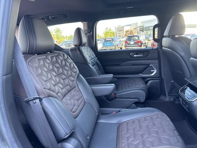 2025 Nissan Armada Platinum 4WD