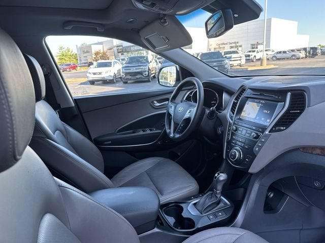 2017 Hyundai Santa Fe SE Ultimate
