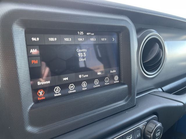 2023 Jeep Wrangler Willys