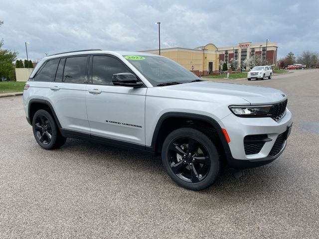 2022 Jeep Grand Cherokee Altitude