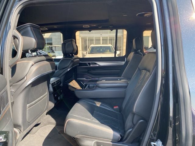 2023 Jeep Grand Wagoneer Series III