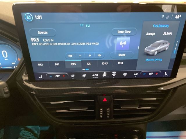 2023 Ford Escape Hybrid ST-Line Elite