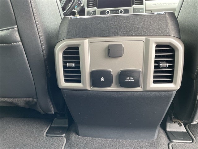 2022 Ford F-350SD Lariat