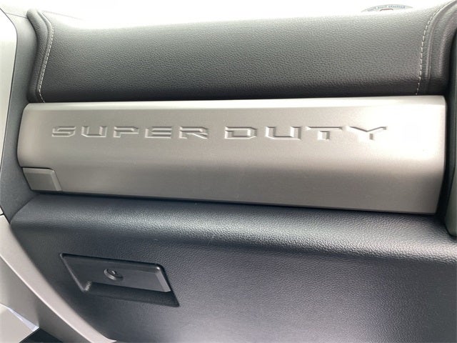 2022 Ford F-350SD Lariat