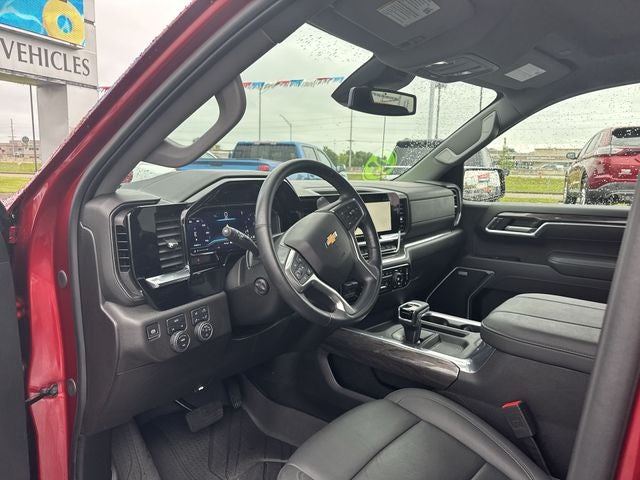 2025 Chevrolet Silverado 1500 LTZ