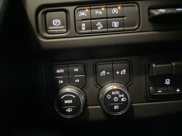 2024 GMC Yukon XL AT4