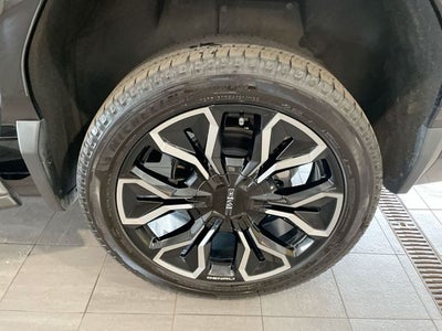 2025 GMC Sierra EV Denali