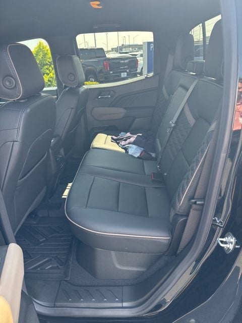 2025 GMC Canyon Denali