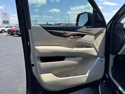 2019 Cadillac Escalade Luxury