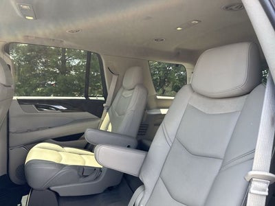 2019 Cadillac Escalade Luxury