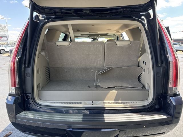 2019 Cadillac Escalade Luxury