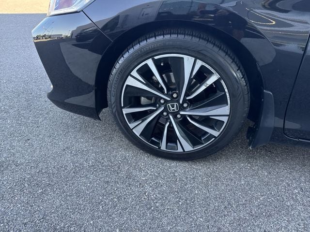 2016 Honda Accord EX-L w/Navigation and Honda Sensing