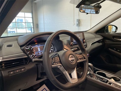 2025 Nissan Altima 2.5 SR