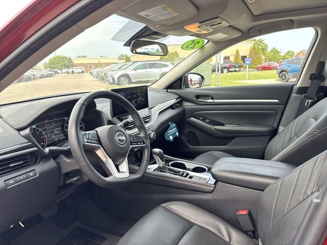2025 Nissan Altima 2.5 SR