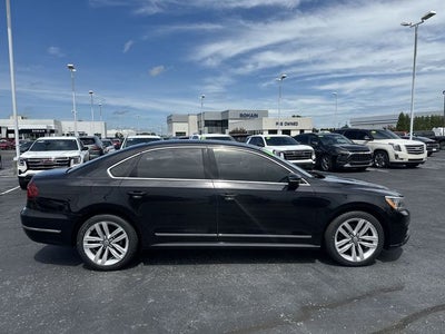 2017 Volkswagen Passat 1.8T SE w/Technology