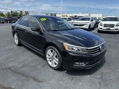 2017 Volkswagen Passat 1.8T SE w/Technology