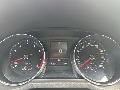 2017 Volkswagen Passat 1.8T SE w/Technology