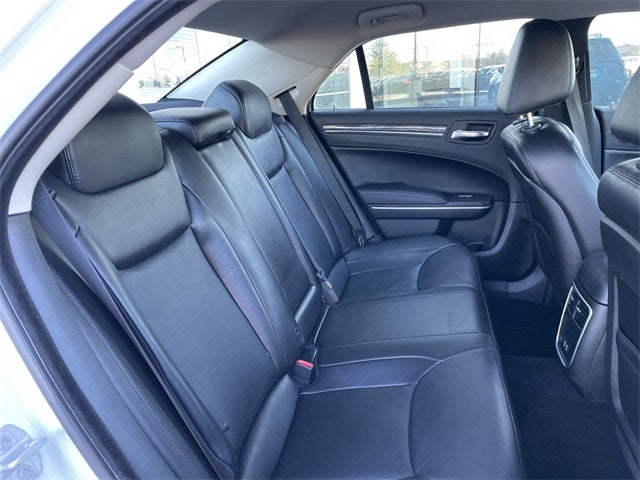 2019 Chrysler 300 Touring