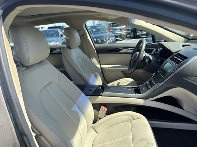 2016 Lincoln MKZ Base