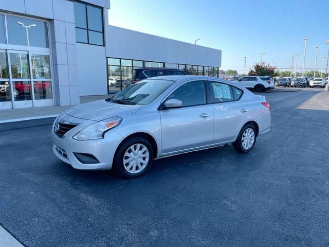 2019 Nissan Versa 1.6 SV